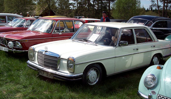 Mercedes  W115
